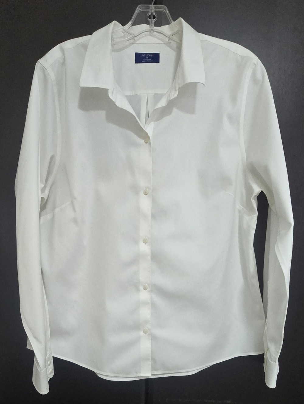 UNTUCKit Womens white long-sleeve button-up shirt. Size 14